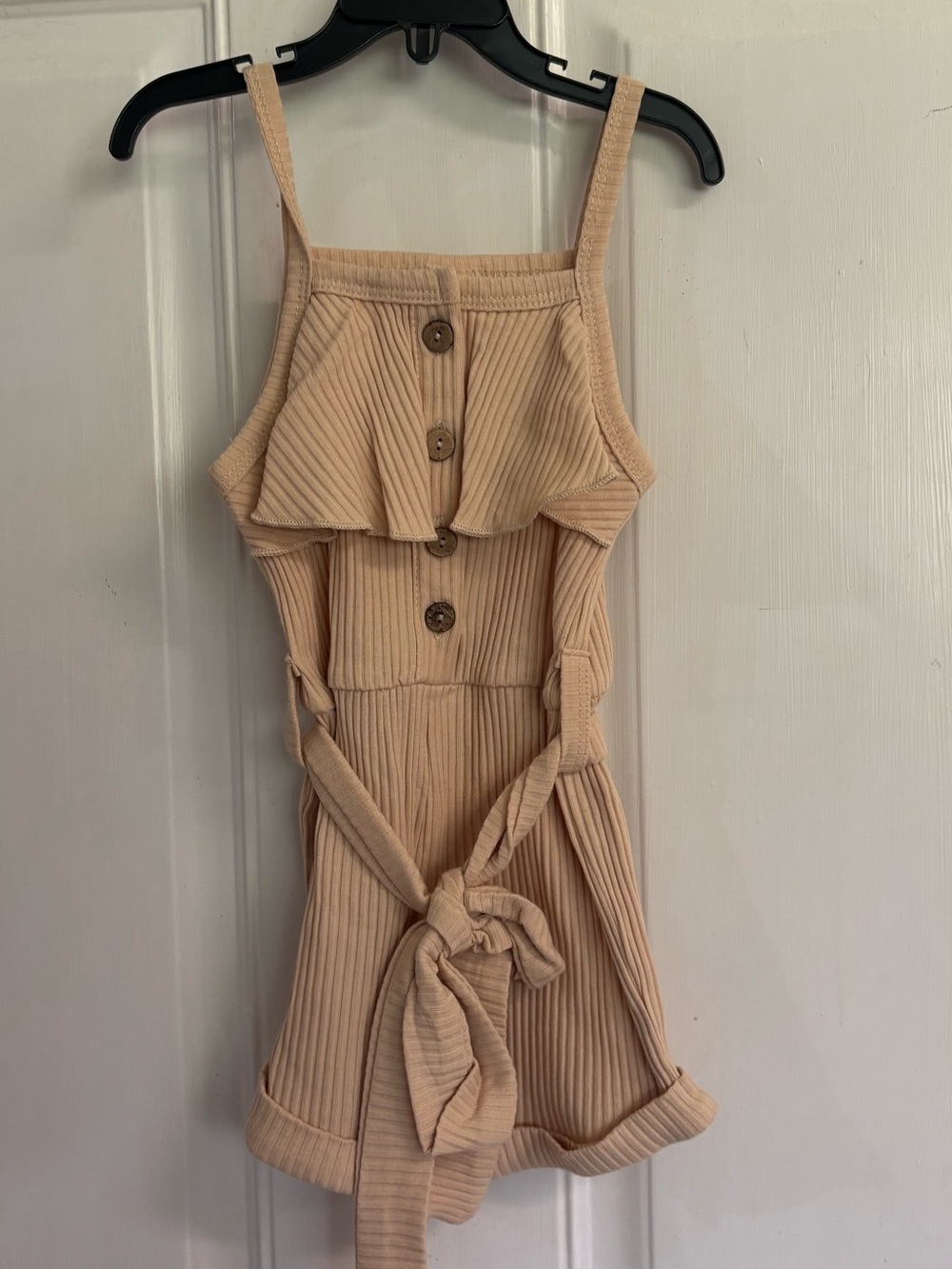 Size 2T/3T (90-95) Amazon apricot ribbed belted Sleeveless One Piece Romper. EUC
